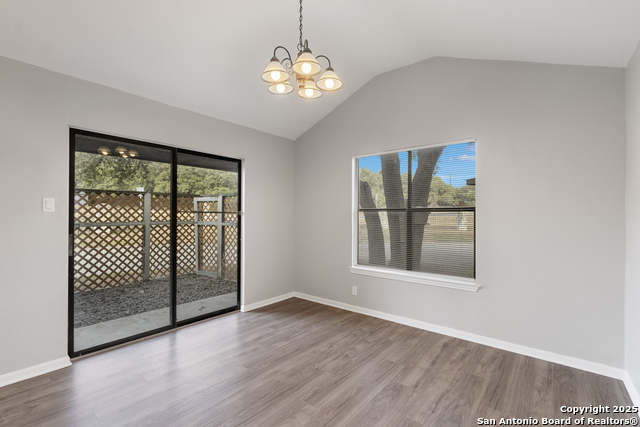 Image 16 of 25 For 401 Thetford