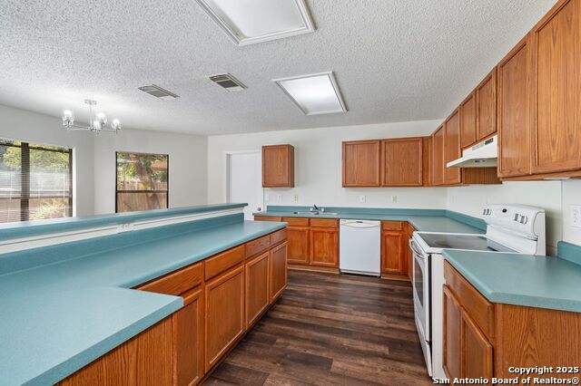 Image 10 of 22 For 6322 Donely Place