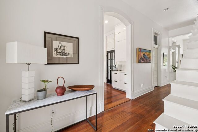 Image 17 of 73 For 227 Claudia St