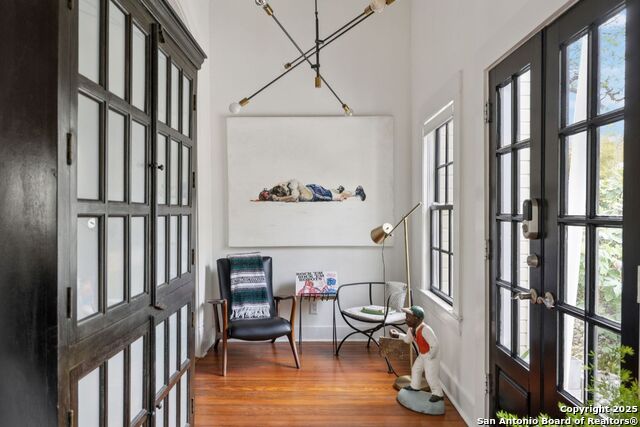 Image 29 of 73 For 227 Claudia St