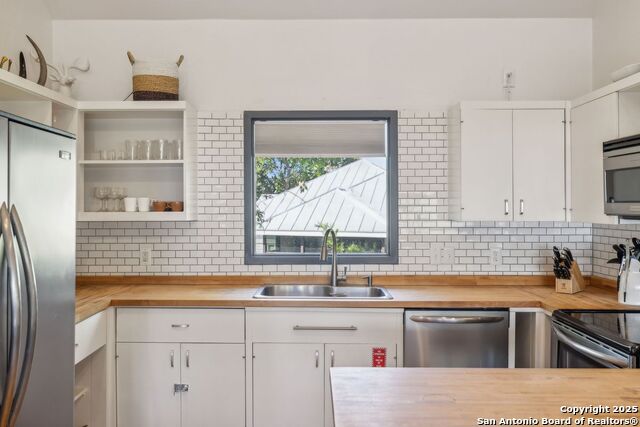 Image 46 of 73 For 227 Claudia St