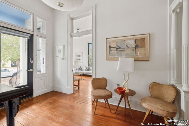 Image 5 of 73 For 227 Claudia St