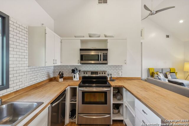 Image 50 of 73 For 227 Claudia St