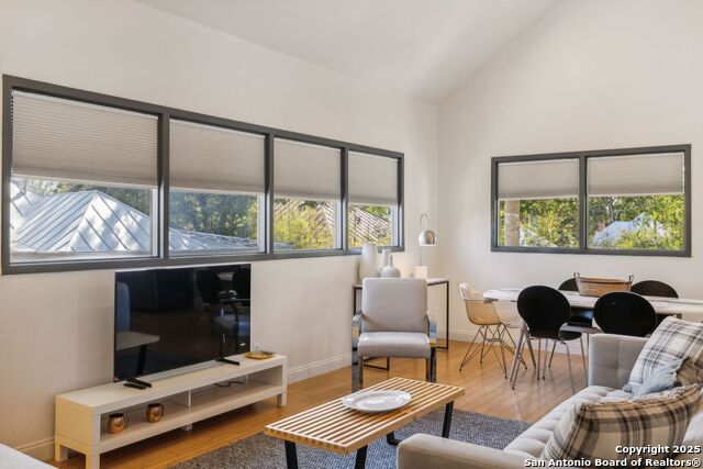 Image 53 of 73 For 227 Claudia St