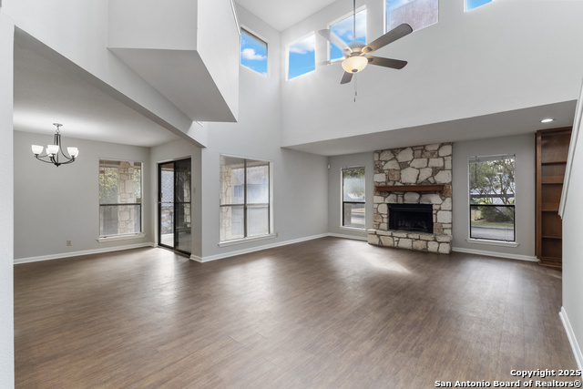 Image 19 of 28 For 402 Thetford