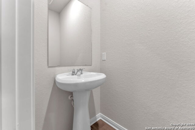 Image 10 of 45 For 3863 Abbott Pass Unit 101