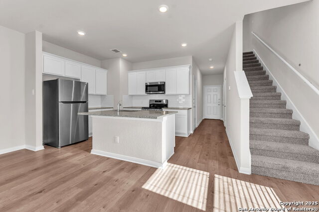 Image 12 of 45 For 3863 Abbott Pass Unit 101