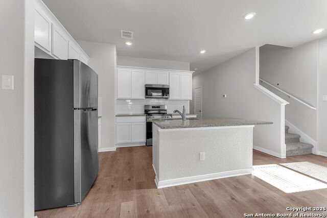 Image 14 of 45 For 3863 Abbott Pass Unit 101