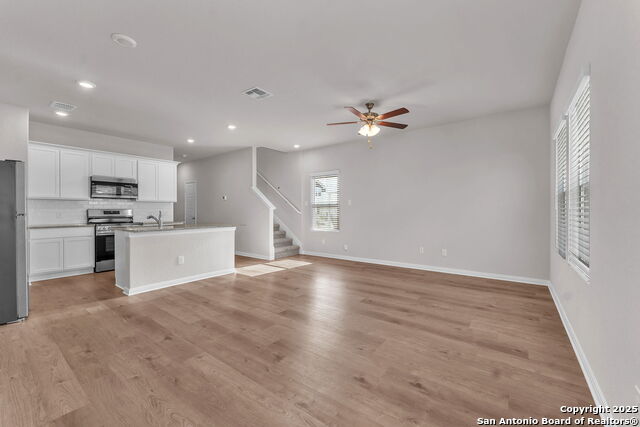 Image 18 of 45 For 3863 Abbott Pass Unit 101