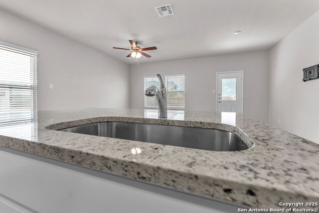 Image 20 of 45 For 3863 Abbott Pass Unit 101