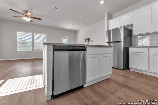 Image 22 of 45 For 3863 Abbott Pass Unit 101