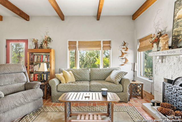 Image 10 of 30 For 22840 Scenic Loop