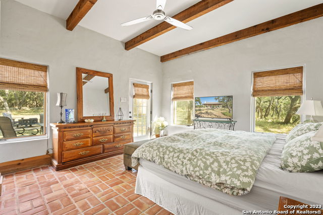 Image 17 of 30 For 22840 Scenic Loop