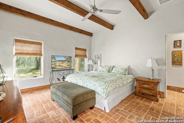 Image 18 of 30 For 22840 Scenic Loop