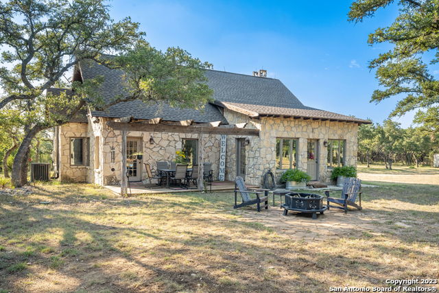 Image 25 of 30 For 22840 Scenic Loop