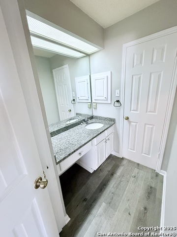 Image 11 of 14 For 4839 Brandeis  512