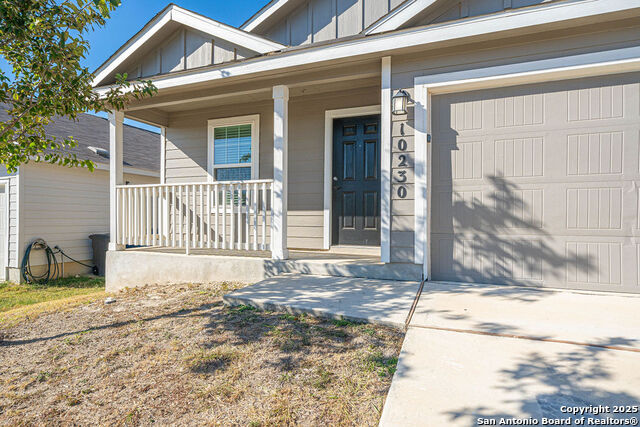Image 2 of 27 For 10230 Robbins Creek