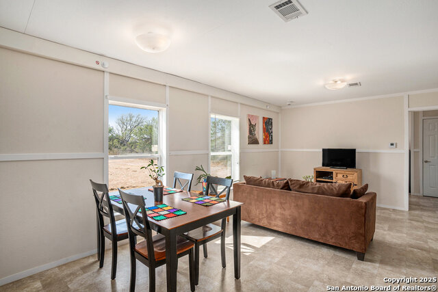 Listing photo id 9 for 545 County Road 741