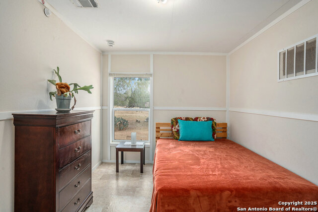 Listing photo id 14 for 545 County Road 741