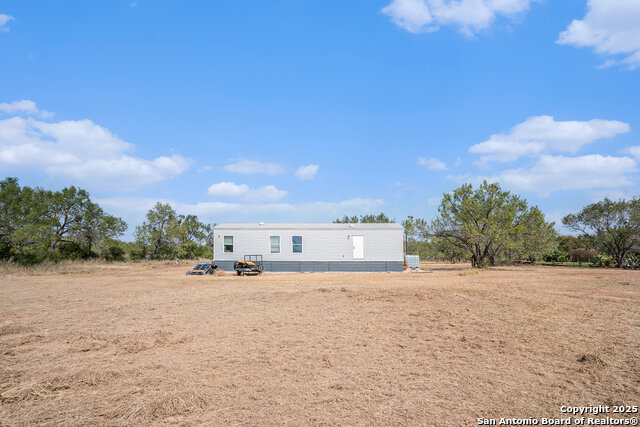 Listing photo id 25 for 545 County Road 741