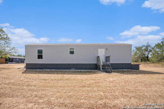 Listing photo id 1 for 545 County Road 741