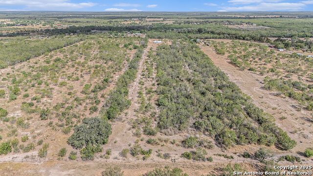 Listing photo id 36 for 545 County Road 741