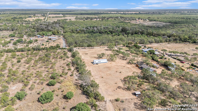 Listing photo id 37 for 545 County Road 741