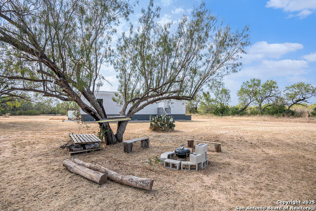 Listing photo id 3 for 545 County Road 741