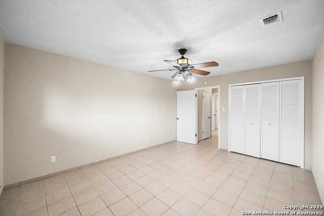 Image 22 of 46 For 5523 King Richard St