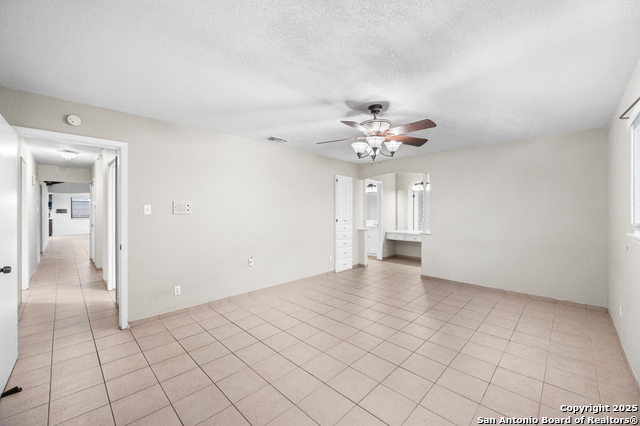 Image 33 of 46 For 5523 King Richard St