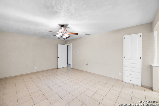 Image 34 of 46 For 5523 King Richard St