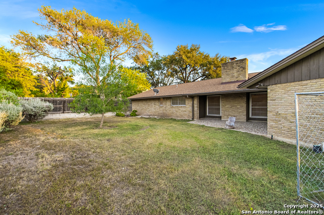 Image 44 of 46 For 5523 King Richard St