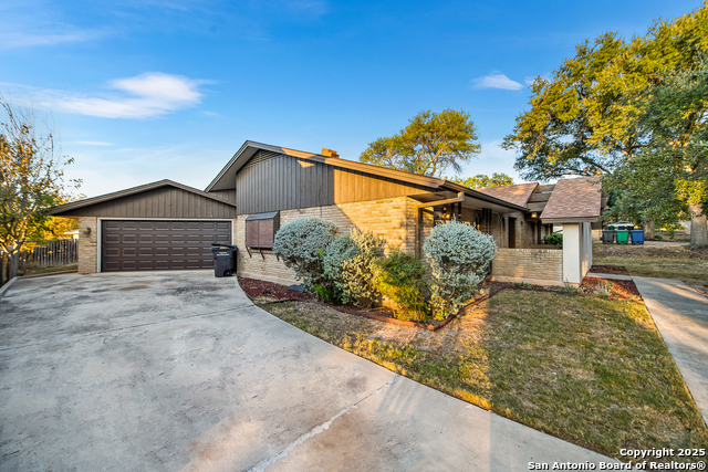 Image 5 of 46 For 5523 King Richard St