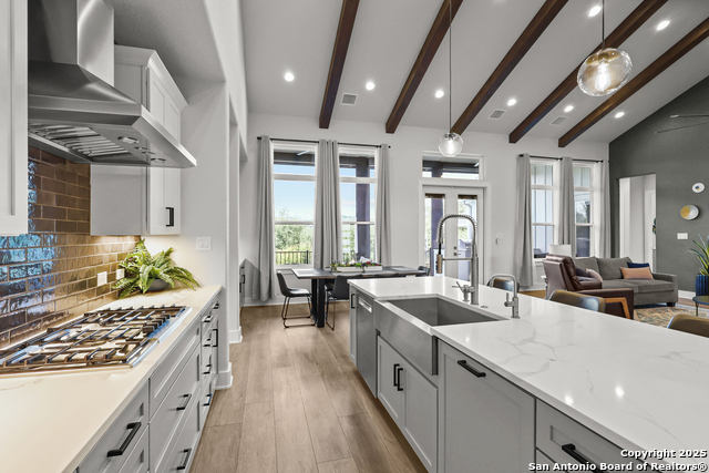 Image 13 of 97 For 1032 Clear Water