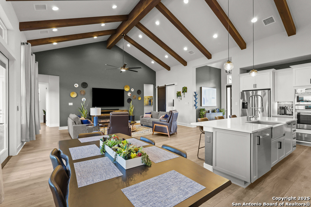 Image 18 of 97 For 1032 Clear Water