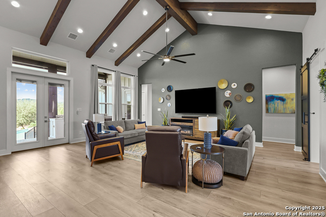 Image 19 of 97 For 1032 Clear Water