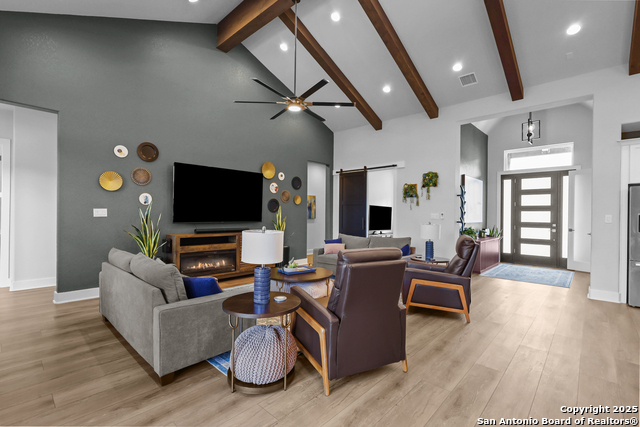 Image 20 of 97 For 1032 Clear Water