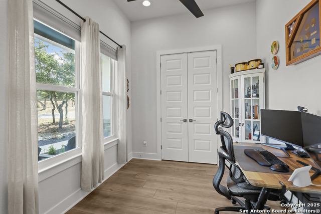 Image 25 of 97 For 1032 Clear Water