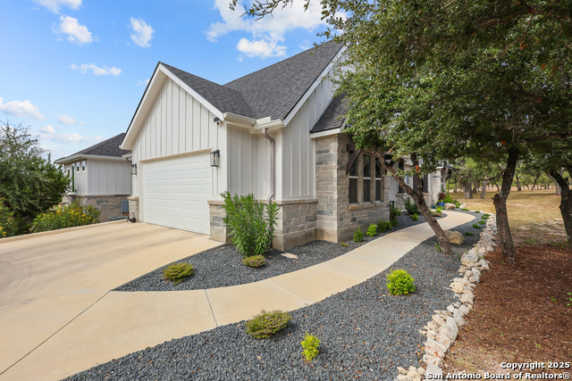 Image 3 of 97 For 1032 Clear Water