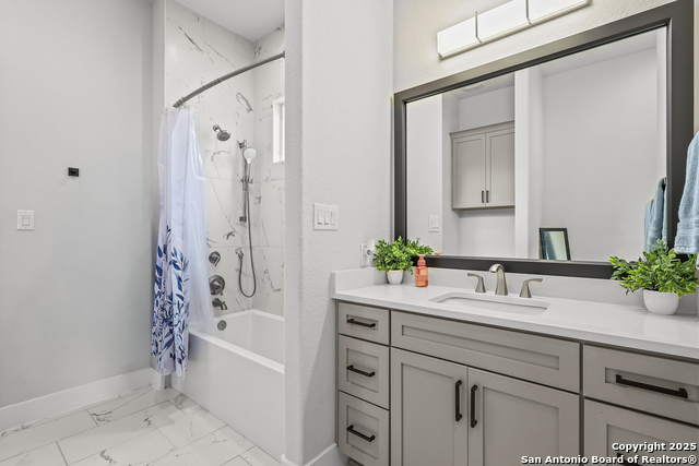 Image 31 of 97 For 1032 Clear Water