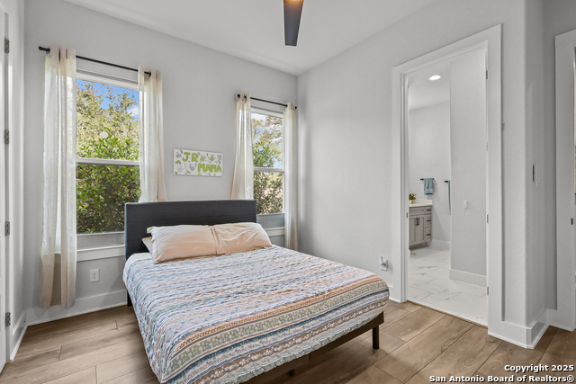 Image 33 of 97 For 1032 Clear Water