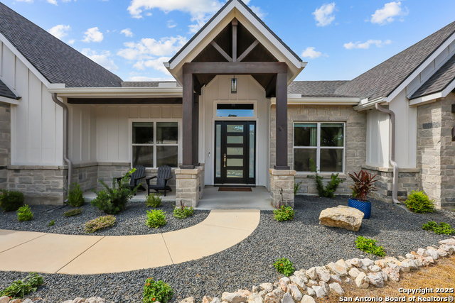 Image 4 of 97 For 1032 Clear Water