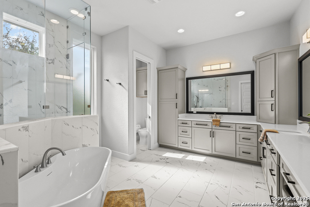 Image 41 of 97 For 1032 Clear Water