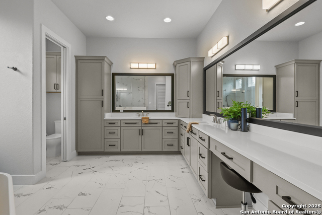 Image 43 of 97 For 1032 Clear Water