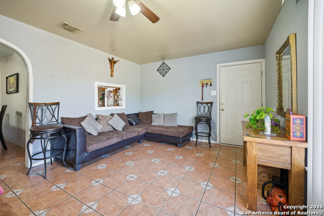 Image 4 of 22 For 3030 Hatton  