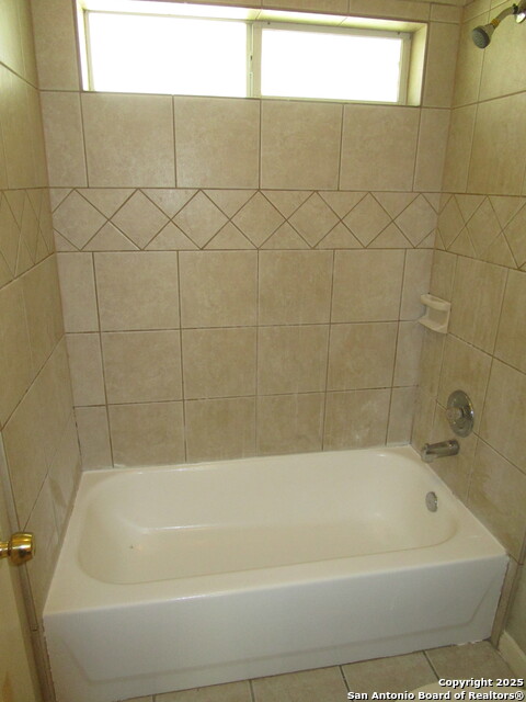 Image 15 of 17 For 3530 Horizon Lake