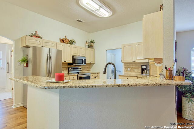 Image 17 of 50 For 15260 Miller Rd