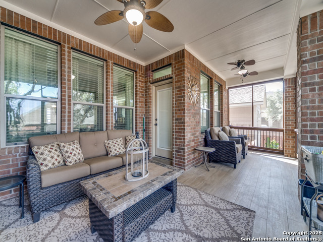 Listing photo id 20 for 2503 Ladera  