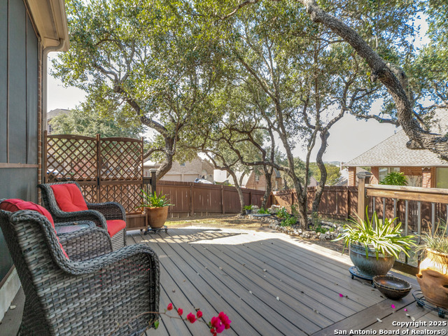 Listing photo id 21 for 2503 Ladera  