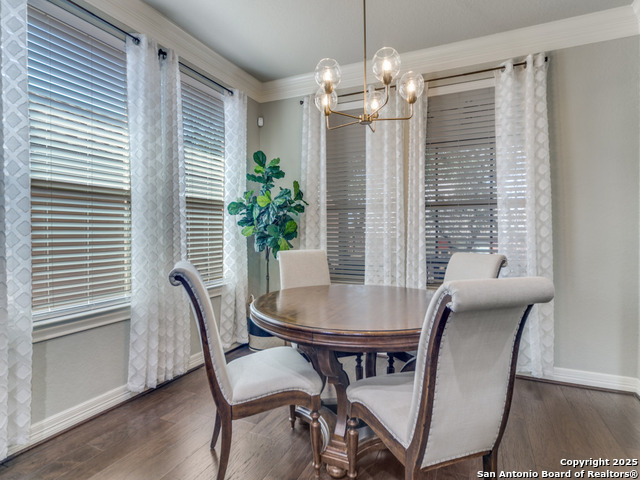 Listing photo id 7 for 2503 Ladera  